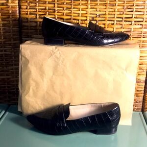 GUC Marc Fisher black Alligator Print Pointy Loafer 8.5